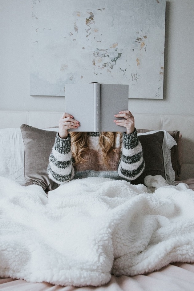 How we read can effect our neck and neck pain.