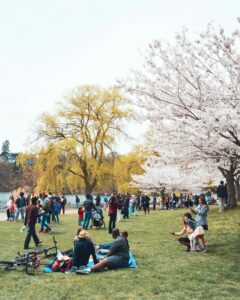 Managing stress in Toronto with walking and relaxation to reduce back tension